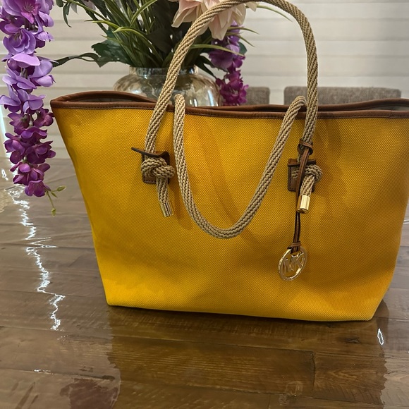 Michael kors - Picture 1 of 3